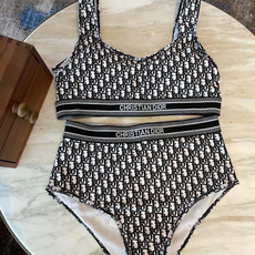 迪奥比基尼泳衣适合多种场景的游泳衣🏊♀️海边 游泳池 温泉 水上乐园 漂流都可以😌内搭也完全可以 连体 迪奥比基尼泳衣适合多种场景的游泳衣🏊♀️海边 游泳池 温泉 水上乐园 漂流都可以😌内搭也完全可以 连体