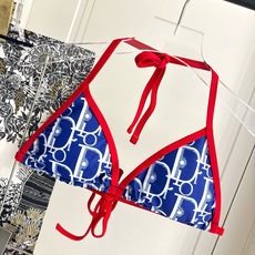 迪奥比基尼👙❤️😍🥰适合多种场景的游泳衣🏊♀️海边 游泳池 温泉 水上乐园 漂流都可以😌内搭外穿也完全 迪奥比基尼👙❤️😍🥰适合多种场景的游泳衣🏊♀️海边 游泳池 温泉 水上乐园 漂流都可以😌内搭外穿也完全