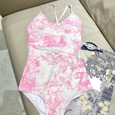 迪奥连体👙❤️😍🥰适合多种场景的游泳衣🏊♀️海边 游泳池 温泉 水上乐园 漂流都可以😌内搭外穿也完全可 迪奥连体👙❤️😍🥰适合多种场景的游泳衣🏊♀️海边 游泳池 温泉 水上乐园 漂流都可以😌内搭外穿也完全可