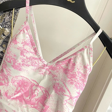 迪奥连体👙❤️😍🥰适合多种场景的游泳衣🏊♀️海边 游泳池 温泉 水上乐园 漂流都可以😌内搭外穿也完全可 迪奥连体👙❤️😍🥰适合多种场景的游泳衣🏊♀️海边 游泳池 温泉 水上乐园 漂流都可以😌内搭外穿也完全可