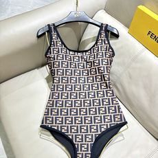 芬迪连体😍🥰适合多种场景的游泳衣🏊♀️海边 游泳池 温泉 水上乐园 漂流都可以😌内搭也完全可以 连体设 芬迪连体😍🥰适合多种场景的游泳衣🏊♀️海边 游泳池 温泉 水上乐园 漂流都可以😌内搭也完全可以 连体设