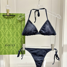 Gucci丁字裤😍🥰适合多种场景的游泳衣🏊♀️海边 游泳池 温泉 水上乐园 漂流都可以😌内搭也完全可以 Gucci丁字裤😍🥰适合多种场景的游泳衣🏊♀️海边 游泳池 温泉 水上乐园 漂流都可以😌内搭也完全可以