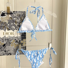 迪奥比基尼👙❤️😍🥰适合多种场景的游泳衣🏊♀️海边 游泳池 温泉 水上乐园 漂流都可以😌内搭外穿也完全 迪奥比基尼👙❤️😍🥰适合多种场景的游泳衣🏊♀️海边 游泳池 温泉 水上乐园 漂流都可以😌内搭外穿也完全