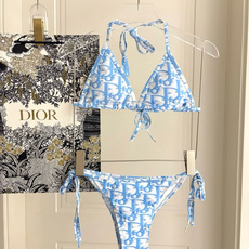 迪奥比基尼👙❤️😍🥰适合多种场景的游泳衣🏊♀️海边 游泳池 温泉 水上乐园 漂流都可以😌内搭外穿也完全 迪奥比基尼👙❤️😍🥰适合多种场景的游泳衣🏊♀️海边 游泳池 温泉 水上乐园 漂流都可以😌内搭外穿也完全