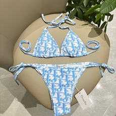 迪奥比基尼👙❤️😍🥰适合多种场景的游泳衣🏊♀️海边 游泳池 温泉 水上乐园 漂流都可以😌内搭外穿也完全 迪奥比基尼👙❤️😍🥰适合多种场景的游泳衣🏊♀️海边 游泳池 温泉 水上乐园 漂流都可以😌内搭外穿也完全