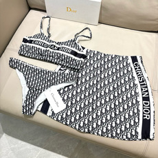 迪奥专柜新款三件套 比基尼加裙子 😍🥰适合多种场景的游泳衣🏊♀️海边 游泳池 温泉 水上乐园 漂流都可 迪奥专柜新款三件套 比基尼加裙子 😍🥰适合多种场景的游泳衣🏊♀️海边 游泳池 温泉 水上乐园 漂流都可