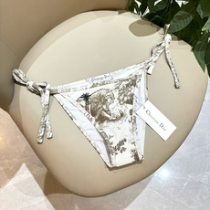 迪奥比基尼👙❤️😍🥰适合多种场景的游泳衣🏊♀️海边 游泳池 温泉 水上乐园 漂流都可以😌内搭外穿也完全 迪奥比基尼👙❤️😍🥰适合多种场景的游泳衣🏊♀️海边 游泳池 温泉 水上乐园 漂流都可以😌内搭外穿也完全