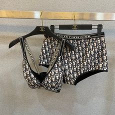 迪奥比基尼泳衣 印花适合多种场景的游泳衣🏊♀️海边 游泳池 温泉 水上乐园 漂流都可以😌内搭也完全可以 迪奥比基尼泳衣 印花适合多种场景的游泳衣🏊♀️海边 游泳池 温泉 水上乐园 漂流都可以😌内搭也完全可以