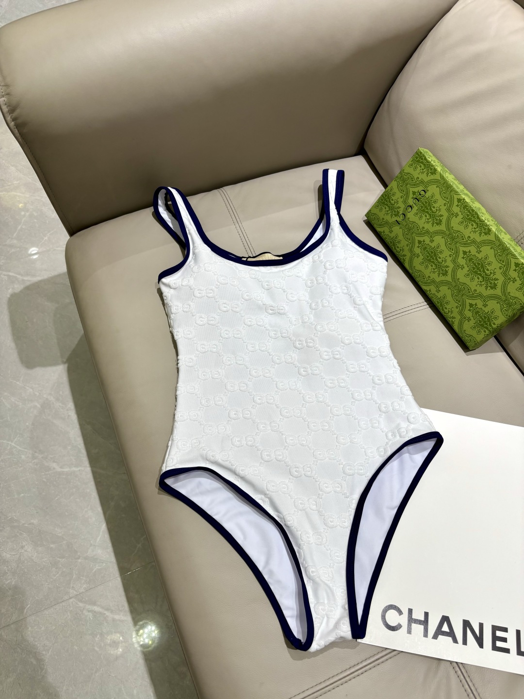 Gucci新款泳衣 印花适合多种场景的游泳衣🏊‍♀️海边 游泳池 温泉 水上乐园 漂流都可以😌内搭也完全