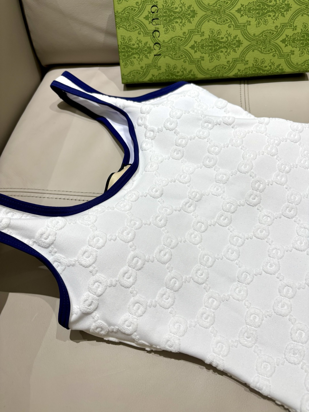 Gucci新款泳衣 印花适合多种场景的游泳衣🏊‍♀️海边 游泳池 温泉 水上乐园 漂流都可以😌内搭也完全