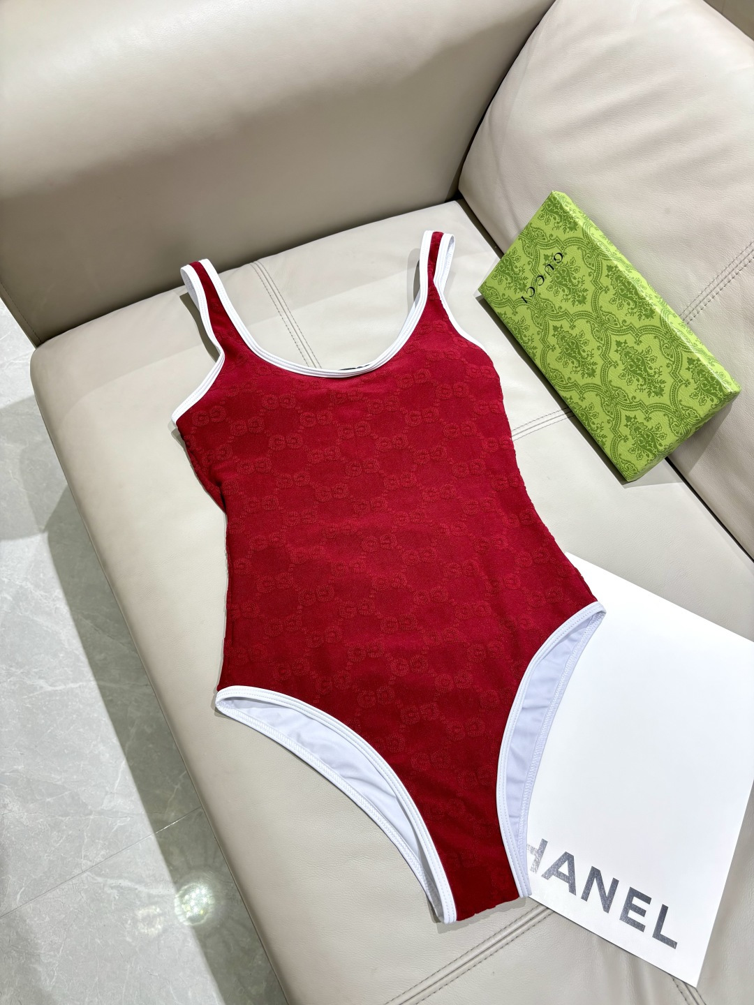 Gucci新款泳衣 印花适合多种场景的游泳衣🏊‍♀️海边 游泳池 温泉 水上乐园 漂流都可以😌内搭也完全