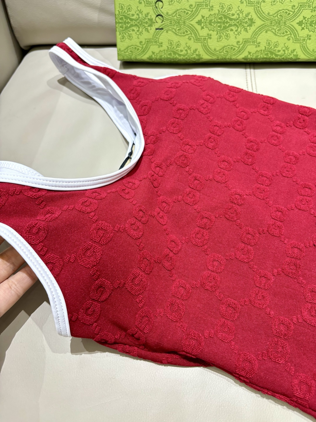 Gucci新款泳衣 印花适合多种场景的游泳衣🏊‍♀️海边 游泳池 温泉 水上乐园 漂流都可以😌内搭也完全