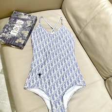 迪奥连体😍🥰适合多种场景的游泳衣🏊♀️海边 游泳池 温泉 水上乐园 漂流都可以😌内搭也完全可以 连体设 迪奥连体😍🥰适合多种场景的游泳衣🏊♀️海边 游泳池 温泉 水上乐园 漂流都可以😌内搭也完全可以 连体设