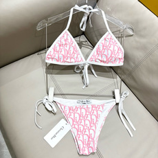 迪奥比基尼😍🥰适合多种场景的游泳衣🏊♀️海边 游泳池 温泉 水上乐园 漂流都可以😌内搭也完全可以 连体 迪奥比基尼😍🥰适合多种场景的游泳衣🏊♀️海边 游泳池 温泉 水上乐园 漂流都可以😌内搭也完全可以 连体