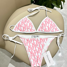 迪奥比基尼😍🥰适合多种场景的游泳衣🏊♀️海边 游泳池 温泉 水上乐园 漂流都可以😌内搭也完全可以 连体 迪奥比基尼😍🥰适合多种场景的游泳衣🏊♀️海边 游泳池 温泉 水上乐园 漂流都可以😌内搭也完全可以 连体