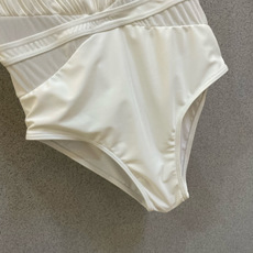 Chanel新款泳衣😍🥰适合多种场景的游泳衣🏊♀️海边 游泳池 温泉 水上乐园 漂流都可以😌内搭也完全 Chanel新款泳衣😍🥰适合多种场景的游泳衣🏊♀️海边 游泳池 温泉 水上乐园 漂流都可以😌内搭也完全