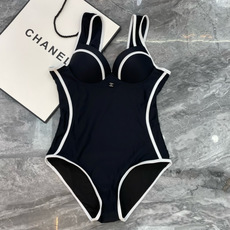 Chanel新款泳衣😍🥰适合多种场景的游泳衣🏊♀️海边 游泳池 温泉 水上乐园 漂流都可以😌内搭也完全 Chanel新款泳衣😍🥰适合多种场景的游泳衣🏊♀️海边 游泳池 温泉 水上乐园 漂流都可以😌内搭也完全
