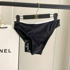 Chanel新款分体泳衣 时尚潮流款 😍🥰适合多种场景的游泳衣🏊♀️海边 游泳池 温泉 水上乐园 漂流 Chanel新款分体泳衣 时尚潮流款 😍🥰适合多种场景的游泳衣🏊♀️海边 游泳池 温泉 水上乐园 漂流