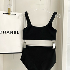 Chanel新款分体泳衣 时尚潮流款 😍🥰适合多种场景的游泳衣🏊♀️海边 游泳池 温泉 水上乐园 漂流 Chanel新款分体泳衣 时尚潮流款 😍🥰适合多种场景的游泳衣🏊♀️海边 游泳池 温泉 水上乐园 漂流
