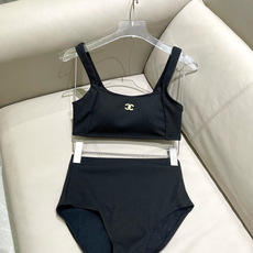 Chanel新款分体泳衣 时尚潮流款 😍🥰适合多种场景的游泳衣🏊♀️海边 游泳池 温泉 水上乐园 漂流 Chanel新款分体泳衣 时尚潮流款 😍🥰适合多种场景的游泳衣🏊♀️海边 游泳池 温泉 水上乐园 漂流