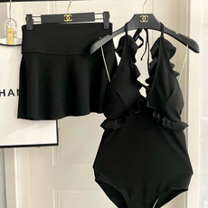 Chanel新款泳衣➕泳裙🥰适合多种场景的游泳衣🏊♀️海边 游泳池 温泉 水上乐园 漂流都可以😌内搭也 Chanel新款泳衣➕泳裙🥰适合多种场景的游泳衣🏊♀️海边 游泳池 温泉 水上乐园 漂流都可以😌内搭也