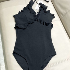 Chanel新款泳衣➕泳裙🥰适合多种场景的游泳衣🏊♀️海边 游泳池 温泉 水上乐园 漂流都可以😌内搭也 Chanel新款泳衣➕泳裙🥰适合多种场景的游泳衣🏊♀️海边 游泳池 温泉 水上乐园 漂流都可以😌内搭也