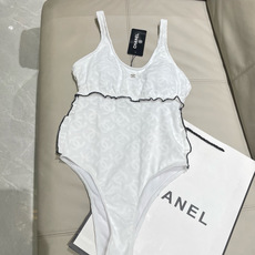 Chanel新款泳衣😍🥰适合多种场景的游泳衣🏊♀️海边 游泳池 温泉 水上乐园 漂流都可以😌内搭也完全 Chanel新款泳衣😍🥰适合多种场景的游泳衣🏊♀️海边 游泳池 温泉 水上乐园 漂流都可以😌内搭也完全