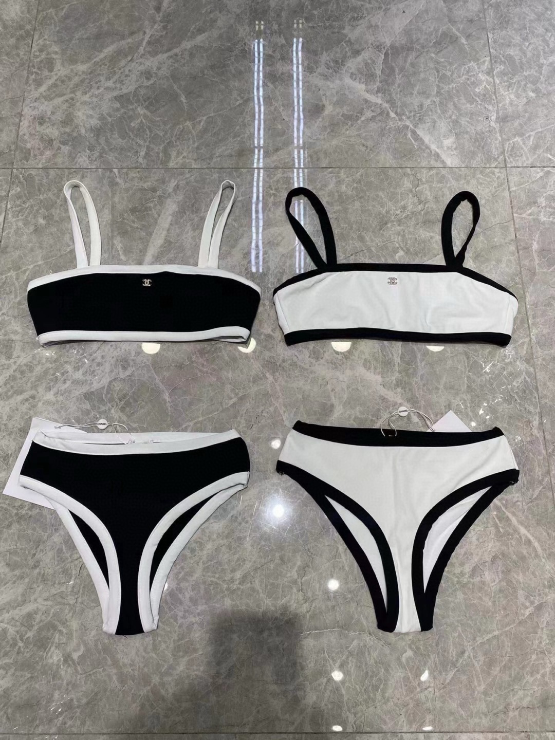 Chanel新款比基尼👙❤️😍🥰适合多种场景的游泳衣🏊‍♀️海边 游泳池 温泉 水上乐园 漂流都可以😌内