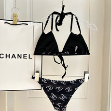 Chanel新款比基尼泳衣😍🥰适合多种场景的游泳衣🏊♀️海边 游泳池 温泉 水上乐园 漂流都可以😌内搭 Chanel新款比基尼泳衣😍🥰适合多种场景的游泳衣🏊♀️海边 游泳池 温泉 水上乐园 漂流都可以😌内搭