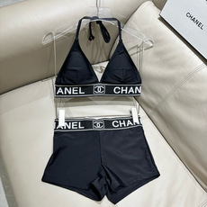 Chanel新款分体泳衣😍🥰适合多种场景的游泳衣🏊♀️海边 游泳池 温泉 水上乐园 漂流都可以😌内搭也 Chanel新款分体泳衣😍🥰适合多种场景的游泳衣🏊♀️海边 游泳池 温泉 水上乐园 漂流都可以😌内搭也