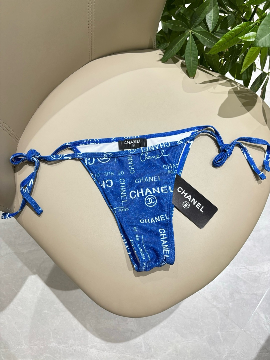 Chanel新款泳衣😍🥰适合多种场景的游泳衣🏊‍♀️海边 游泳池 温泉 水上乐园 漂流都可以😌内搭也完全
