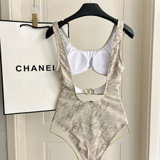 Chanel新款泳衣😍🥰适合多种场景的游泳衣🏊♀️海边 游泳池 温泉 水上乐园 漂流都可以😌内搭也完全 Chanel新款泳衣😍🥰适合多种场景的游泳衣🏊♀️海边 游泳池 温泉 水上乐园 漂流都可以😌内搭也完全