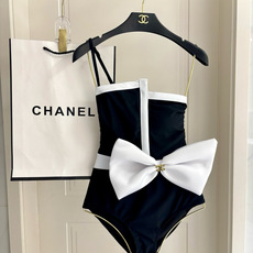Chanel新款泳衣👙❤️😍🥰适合多种场景的游泳衣🏊♀️海边 游泳池 温泉 水上乐园 漂流都可以😌内搭 Chanel新款泳衣👙❤️😍🥰适合多种场景的游泳衣🏊♀️海边 游泳池 温泉 水上乐园 漂流都可以😌内搭