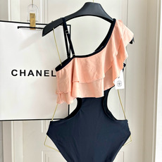Chanel新款泳衣👙❤️😍🥰适合多种场景的游泳衣🏊♀️海边 游泳池 温泉 水上乐园 漂流都可以😌内搭 Chanel新款泳衣👙❤️😍🥰适合多种场景的游泳衣🏊♀️海边 游泳池 温泉 水上乐园 漂流都可以😌内搭