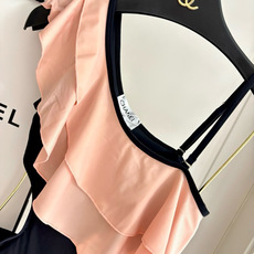 Chanel新款泳衣👙❤️😍🥰适合多种场景的游泳衣🏊♀️海边 游泳池 温泉 水上乐园 漂流都可以😌内搭 Chanel新款泳衣👙❤️😍🥰适合多种场景的游泳衣🏊♀️海边 游泳池 温泉 水上乐园 漂流都可以😌内搭