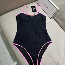 Chanel新款泳衣👙❤️😍🥰适合多种场景的游泳衣🏊♀️海边 游泳池 温泉 水上乐园 漂流都可以😌内搭 Chanel新款泳衣👙❤️😍🥰适合多种场景的游泳衣🏊♀️海边 游泳池 温泉 水上乐园 漂流都可以😌内搭