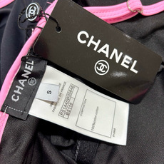 Chanel新款泳衣👙❤️😍🥰适合多种场景的游泳衣🏊♀️海边 游泳池 温泉 水上乐园 漂流都可以😌内搭 Chanel新款泳衣👙❤️😍🥰适合多种场景的游泳衣🏊♀️海边 游泳池 温泉 水上乐园 漂流都可以😌内搭