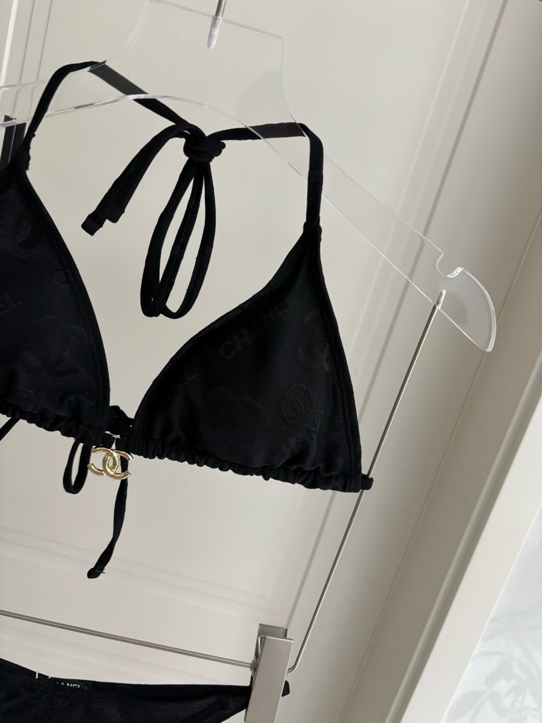 Chanel新款泳衣👙❤️😍🥰适合多种场景的游泳衣🏊‍♀️海边 游泳池 温泉 水上乐园 漂流都可以😌内搭