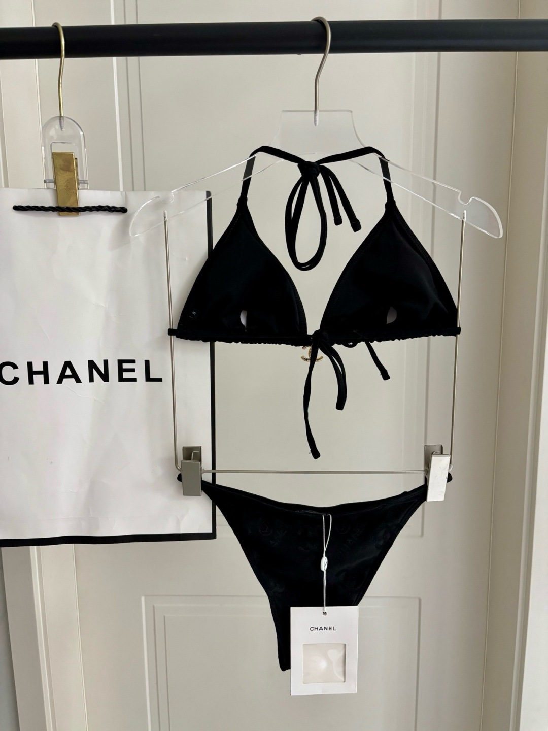 Chanel新款泳衣👙❤️😍🥰适合多种场景的游泳衣🏊‍♀️海边 游泳池 温泉 水上乐园 漂流都可以😌内搭