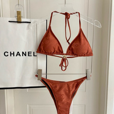 Chanel新款泳衣👙❤️😍🥰适合多种场景的游泳衣🏊♀️海边 游泳池 温泉 水上乐园 漂流都可以😌内搭 Chanel新款泳衣👙❤️😍🥰适合多种场景的游泳衣🏊♀️海边 游泳池 温泉 水上乐园 漂流都可以😌内搭