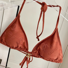 Chanel新款泳衣👙❤️😍🥰适合多种场景的游泳衣🏊♀️海边 游泳池 温泉 水上乐园 漂流都可以😌内搭 Chanel新款泳衣👙❤️😍🥰适合多种场景的游泳衣🏊♀️海边 游泳池 温泉 水上乐园 漂流都可以😌内搭