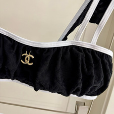 Chanel新款泳衣👙❤️😍🥰适合多种场景的游泳衣🏊♀️海边 游泳池 温泉 水上乐园 漂流都可以😌内搭 Chanel新款泳衣👙❤️😍🥰适合多种场景的游泳衣🏊♀️海边 游泳池 温泉 水上乐园 漂流都可以😌内搭