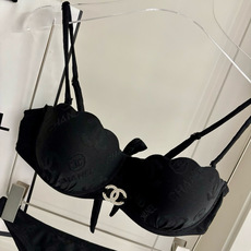 Chanel新款泳衣👙❤️😍🥰适合多种场景的游泳衣🏊♀️海边 游泳池 温泉 水上乐园 漂流都可以😌内搭 Chanel新款泳衣👙❤️😍🥰适合多种场景的游泳衣🏊♀️海边 游泳池 温泉 水上乐园 漂流都可以😌内搭