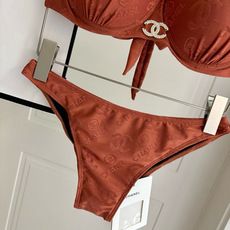 Chanel新款泳衣👙❤️😍🥰适合多种场景的游泳衣🏊♀️海边 游泳池 温泉 水上乐园 漂流都可以😌内搭 Chanel新款泳衣👙❤️😍🥰适合多种场景的游泳衣🏊♀️海边 游泳池 温泉 水上乐园 漂流都可以😌内搭