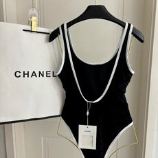 Chanel新款泳衣👙❤️😍🥰适合多种场景的游泳衣🏊♀️海边 游泳池 温泉 水上乐园 漂流都可以😌内搭 Chanel新款泳衣👙❤️😍🥰适合多种场景的游泳衣🏊♀️海边 游泳池 温泉 水上乐园 漂流都可以😌内搭