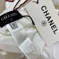 Chanel新款泳衣😍🥰适合多种场景的游泳衣🏊♀️海边 游泳池 温泉 水上乐园 漂流都可以😌内搭也完全 Chanel新款泳衣😍🥰适合多种场景的游泳衣🏊♀️海边 游泳池 温泉 水上乐园 漂流都可以😌内搭也完全