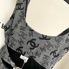 Chanel新款泳衣😍🥰适合多种场景的游泳衣🏊♀️海边 游泳池 温泉 水上乐园 漂流都可以😌内搭也完全 Chanel新款泳衣😍🥰适合多种场景的游泳衣🏊♀️海边 游泳池 温泉 水上乐园 漂流都可以😌内搭也完全
