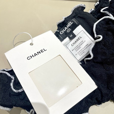 Chanel新款比基尼泳衣😍🥰适合多种场景的游泳衣🏊♀️海边 游泳池 温泉 水上乐园 漂流都可以😌内搭 Chanel新款比基尼泳衣😍🥰适合多种场景的游泳衣🏊♀️海边 游泳池 温泉 水上乐园 漂流都可以😌内搭