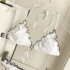 Chanel新款比基尼泳衣😍🥰适合多种场景的游泳衣🏊♀️海边 游泳池 温泉 水上乐园 漂流都可以😌内搭 Chanel新款比基尼泳衣😍🥰适合多种场景的游泳衣🏊♀️海边 游泳池 温泉 水上乐园 漂流都可以😌内搭