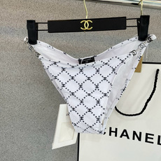 Chanel新款泳衣😍🥰适合多种场景的游泳衣🏊♀️海边 游泳池 温泉 水上乐园 漂流都可以😌内搭也完全 Chanel新款泳衣😍🥰适合多种场景的游泳衣🏊♀️海边 游泳池 温泉 水上乐园 漂流都可以😌内搭也完全